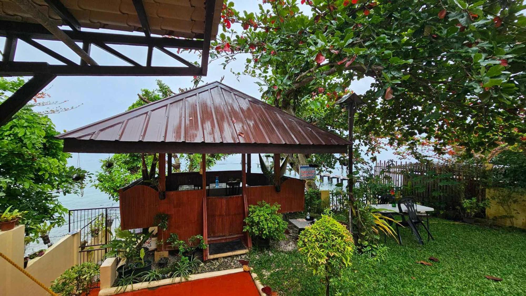 Eagles Nest Beach Resort Davao Luaran gambar